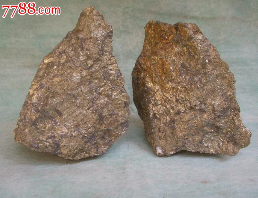 鉛灰色金屬礦石的識別與特性分析